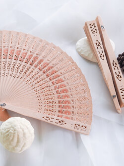 พัดไม้ฉลุราย (100ชิ้น)