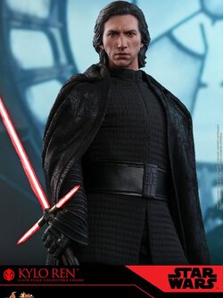 Hot Toys MMS560 Star Wars: The Rise of Skywalker 1/6 Kylo Ren (16F)