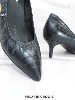 ทรงปกติ เปลี่ยนไซส์ได้-ไม่รับคืน Zenachoo รุ่นขายดี Velarie Croc 2 สูง 2นิ้ว รองเท้าหนังจระเข้ สวยหรู นิ่มสบาย