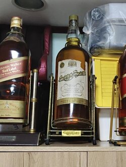 เหล้าเก่า ขนาด4ลิตร แสงโสม Blend285 Led Label พร้อมที่ตั้ง