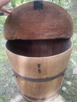 ถังข้าวไม้สักมีฝาปิด ถังไม้สักพร้อมฝาปิดมือสอง สภาพเก่าแท้ ถังหมักถั่วเขียวแบบโบราณ