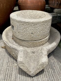 โม่แป้งโบราณ โม่หินโบราณ เครื่องบดแป้งหินแกรนิต ชุดใหญ่