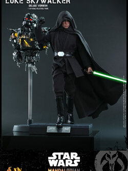 Hot Toys DX23 1/6 Star Wars: The Mandalorian™ - Luke Skywalker™ (Deluxe Version)