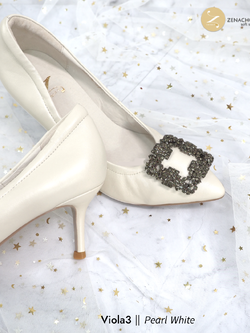 ทรงปกติ เปลี่ยนไซส์ได้-ไม่รับคืน Zenachoo รุ่น Viola3 สี Pearl white สูง 3 นิ้ว หนังแกะแท้ หัวแหลมทรงสวย