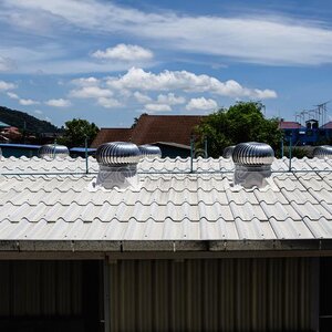 หลังคากันสาด โทร 095-5375654 กันสาด ติดตั้งรางน้ำ เครื่องดูดควัน ปล่องระบายควัน ลูกหมุนระบายอากาศ