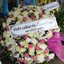 พวงหรีดดอกไม้สด (Wreath) สำหรับไว้อาลัยแก่ผู้ที่จากไป