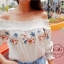 เสื้อปาดไหล่ คอระบาย ยางยืด งานปักแน่นๆ งานสไตล์เกาหลี ผ้าไหมญี่ปุ่นเนื้อดี ปลายแขนระบาย ทรงสวย งานน่ารักมากๆค่ะ