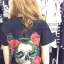 เสื้อยืดวินเทจหญิง สกรีนลายหัวกระโหลกประดับดอกกุหลาบสีแดง ลายสวยมากๆๆๆ แนะนำเลยค่ะ