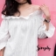 เสื้อปาดไหล่ แขนจั้ม แต่งลอนระบายน่ารักๆที่อกและแขน เนื้อผ้าดีมากกก แมตซ์กับอะไรก็น่ารัก งานสวย ใส่ออกมาน่ารักตามแบบเป๊ะเลยค่า