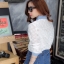 เสื้อเชิ้ตแขนยาวซีทรู เพิ่มลูกเล่นแต่งแถบผ้ายีนช่วงปก สาบกระดุม และขอบแขน เนื้อผ้ามีลายวงกลม แถมเข็มกลัดสีแดงเก๋ๆให้ด้วยน้า