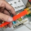 CARE02 ชุดกล่องฟิวส์ก้ามปู 93 ชิ้น + ไขควงวัดไฟ 12-24v