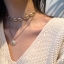 สร้อยคอรูปหอย แบบดาราเซเลปใส่