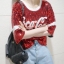 KOREA ITEM COCA COLA TOP สินค้าพร้อมส่งจร้า ห้ามพลาดเลยน่ะค่ะสาวๆ สำหรับเสื้อรุ่นนี้ แม่ค้าช๊อปปชอบ เสื้อวิ๊ง Coca Cola งานปักแน่นๆ ปราณีตสุดเลยจร้า แมทซ์กับ อะไรก็เริสคร้า แม่ค้าการันตรีเลยยย เหมาะกับสาวๆทุกไซค์เลย น่ะค่ะ