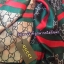 ผ้าคลุมไหล่ ผ้าพันคอ Gucci ผ้า silk เนื้อดี นุ่ม ทอลายในตัว ลายคมชัดค่ะ หนาวนี้ห้ามพลาดค่ะ
