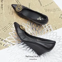 ทรงปกติ เปลี่ยนไซส์ได้-ไม่รับคืน Zenachoo รุ่น Velina ส้นเตารีดสูง 2 นิ้ว หัวแหลม หนังแกะนิ่มทั้งคู่