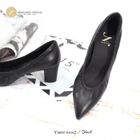 ทรงปกติ เปลี่ยนไซส์ได้-ไม่รับคืน Zenachoo Vanessa2 สี BLack สูง 2 นิ้ว รองเท้าหนังแกะนิ่ม หัวแหลมทรงสวย