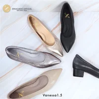 ทรงใหญ่ลด 1 ไซส์ เปลี่ยนไซส์ได้ ไม่รับคืน Zenachoo รุ่น Vanessa1.5 สูง 1 นิ้วครึ่ง รองเท้าหนังแกะแท้หัวแหลม พื้นนุ่ม