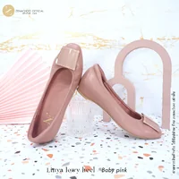 ทรงปกติ:เปลี่ยนไซส์ได้ ไม่รับคืน รุ่นขายดี Zenachoo Linya Lowy heel สูง 1.3 นิ้ว เสริมส้นด้านใน รองเท้าหนังแกะแท้