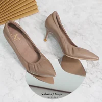 ทรงปกติ เปลี่ยนไซส์ได้-ไม่รับคืน รุ่นขายดี Zenachoo Velarie2 สูง 2 นิ้ว สี taupe รองเท้าหนังแกะแท้ หัวแหลมหน้ากว้าง ทรงปกติ เปลี่ยนไซส์ได้-ไม่รับคืน รุ่นขายดี Zenachoo Velarie2 สูง 2 นิ้ว สี taupe รองเท้าหนังแกะแท้ หัวแหลมหน้ากว้าง