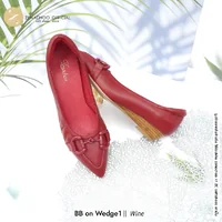 รุ่นขายดี ปรับความสูง ทรงปกติ เปลี่ยนไซส์ได้-ไม่รับคืน พื้นนิ่ม Zenachoo BB on Wedge1 สูง 1 นิ้ว รองเท้าหนังแกะแท้ ใส่สบายมาก รุ่นขายดี ปรับความสูง ทรงปกติ เปลี่ยนไซส์ได้-ไม่รับคืน พื้นนิ่ม Zenachoo BB on Wedge1 สูง 1 นิ้ว รองเท้าหนังแกะแท้ ใส่สบายมาก