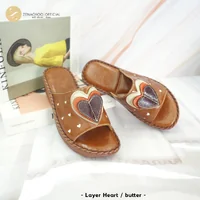 Zenachoo รองเท้าผู้หญิง Layer Heart ส้นสูง 1.5 นิ้ว รองเท้าเพื่อสุขภาพ นุ่ม ใส่สบาย ไม่เมื่อย รองเท้าแฟชั่น ลายหัวใจ Zenachoo รองเท้าผู้หญิง Layer Heart ส้นสูง 1.5 นิ้ว รองเท้าเพื่อสุขภาพ นุ่ม ใส่สบาย ไม่เมื่อย รองเท้าแฟชั่น ลายหัวใจ