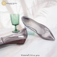 ทรงปกติ เปลี่ยนไซส์ได้ ไม่รับคืน Zenachoo Victoria1 สูง 1 นิ้ว ส้นเตารีด รองเท้าหนังแกะแท้ ทรงสวยมาก ทรงปกติ เปลี่ยนไซส์ได้ ไม่รับคืน Zenachoo Victoria1 สูง 1 นิ้ว ส้นเตารีด รองเท้าหนังแกะแท้ ทรงสวยมาก