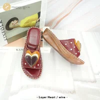 Zenachoo รองเท้าผู้หญิง Layer Heart ส้นสูง 1.5 นิ้ว รองเท้าเพื่อสุขภาพ นุ่ม ใส่สบาย ไม่เมื่อย รองเท้าแฟชั่น ลายหัวใจ Zenachoo รองเท้าผู้หญิง Layer Heart ส้นสูง 1.5 นิ้ว รองเท้าเพื่อสุขภาพ นุ่ม ใส่สบาย ไม่เมื่อย รองเท้าแฟชั่น ลายหัวใจ