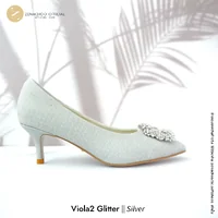 ทรงปกติ เปลี่ยนไซส์ได้-ไม่รับคืน ทรงขายดี Zenachoo Viola2 Glitter สูง 2 นิ้ว ผ้า Glitter ซับหนังแกะแท้ ทรงสวยไม่บีบเท้า ทรงปกติ เปลี่ยนไซส์ได้-ไม่รับคืน ทรงขายดี Zenachoo Viola2 Glitter สูง 2 นิ้ว ผ้า Glitter ซับหนังแกะแท้ ทรงสวยไม่บีบเท้า