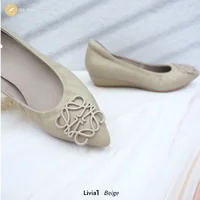ทรงปกติ เปลี่ยนไซซ์ได้ ไม่รับคืนสินค้า Zenachoo รองเท้าหนังแกะแท้ รุ่น Livia1 สูง 1 นิ้ว ทรงสวยมาก ทรงปกติ เปลี่ยนไซซ์ได้ ไม่รับคืนสินค้า Zenachoo รองเท้าหนังแกะแท้ รุ่น Livia1 สูง 1 นิ้ว ทรงสวยมาก
