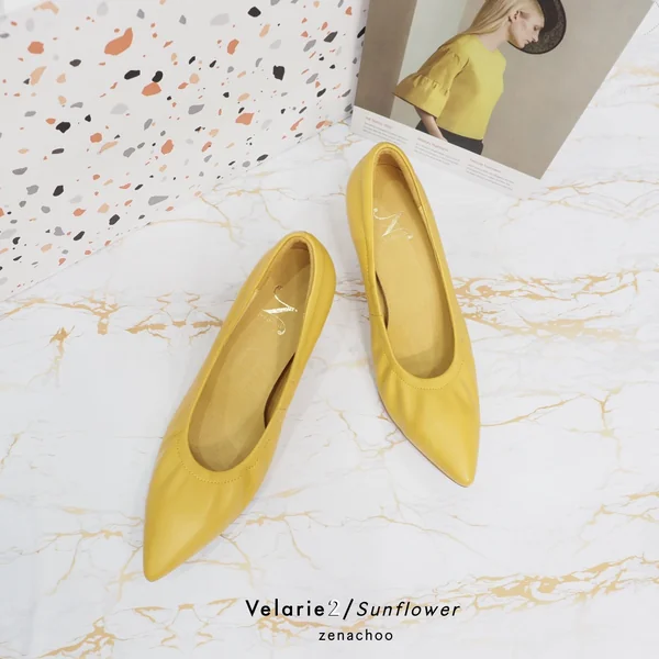 ทรงปกติ เปลี่ยนไซส์ได้ ไม่รับคืน รุ่นขายดี Zenachoo Velarie2 สูง 2 นิ้ว สี SunFlower รองเท้าหนังแกะแท้ หัวแหลมหน้ากว้าง image 4 ทรงปกติ เปลี่ยนไซส์ได้ ไม่รับคืน รุ่นขายดี Zenachoo Velarie2 สูง 2 นิ้ว สี SunFlower รองเท้าหนังแกะแท้ หัวแหลมหน้ากว้าง image 4