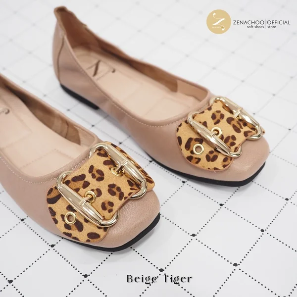 สินค้าลดราคาไม่รับเปลี่ยน คืน Zenachoo รุ่น Safari รองเท้าหนังแกะแท้ ส้นแบน หน้ากว้าง สวมใส่สบาย image 3 สินค้าลดราคาไม่รับเปลี่ยน คืน Zenachoo รุ่น Safari รองเท้าหนังแกะแท้ ส้นแบน หน้ากว้าง สวมใส่สบาย image 3