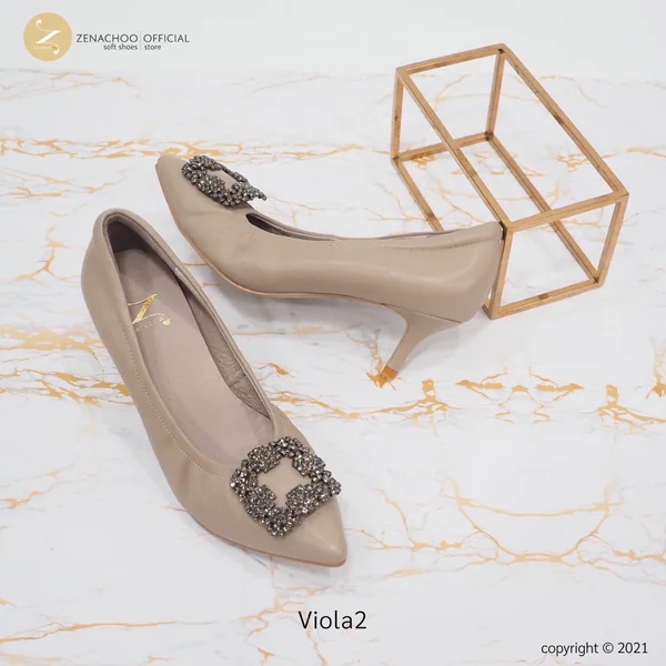 ทรงปกติ เปลี่ยนไซส์ได้-ไม่รับคืน รีสต๊อค Zenachoo Viola2 มีหลายสีให้เลือก ส้นสูง 2 นิ้ว รองเท้าแกะแท้ ทรงสวยไม่บีบเท้า ขายดีมาก image 4 ทรงปกติ เปลี่ยนไซส์ได้-ไม่รับคืน รีสต๊อค Zenachoo Viola2 มีหลายสีให้เลือก ส้นสูง 2 นิ้ว รองเท้าแกะแท้ ทรงสวยไม่บีบเท้า ขายดีมาก image 4